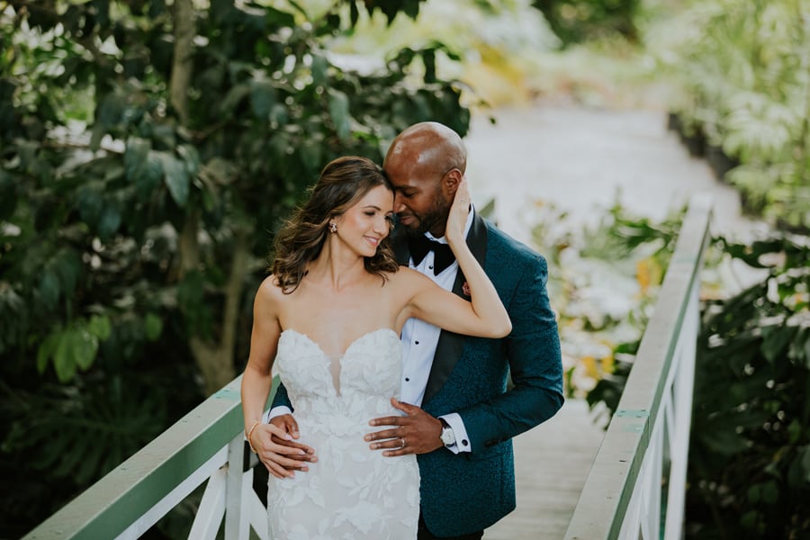 Casual hawaiian clearance wedding attire